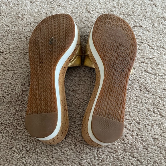 Michael Kors Warren Metallic Gold Wedges Size 6.5M - Picture 8 of 8